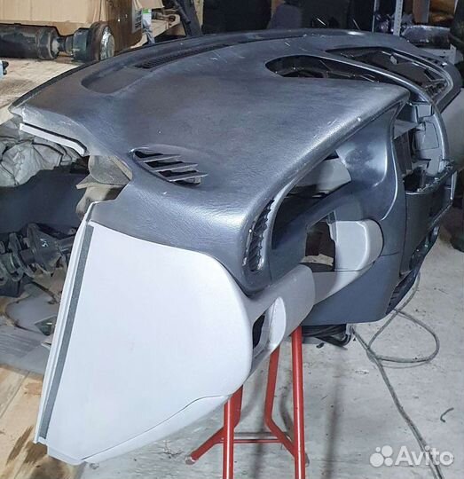 Торпедо Nissan Almera N16