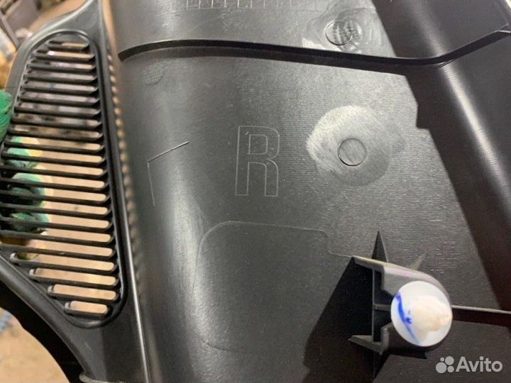 Задняя панель кузова задняя правая Mitsubishi L200