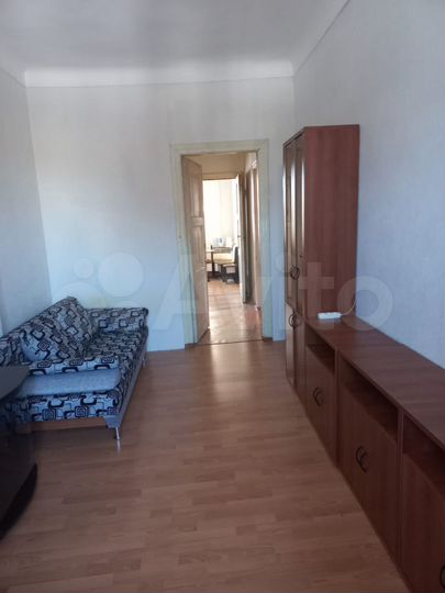 Комната 15 м² в 3-к., 4/4 эт.