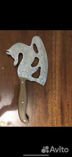 Антикварный топорик «бегущая лиса»