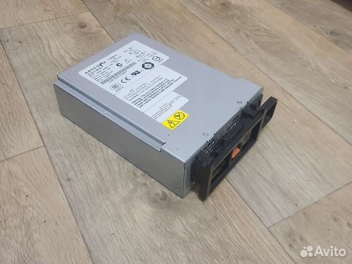 Блок питания от серверов