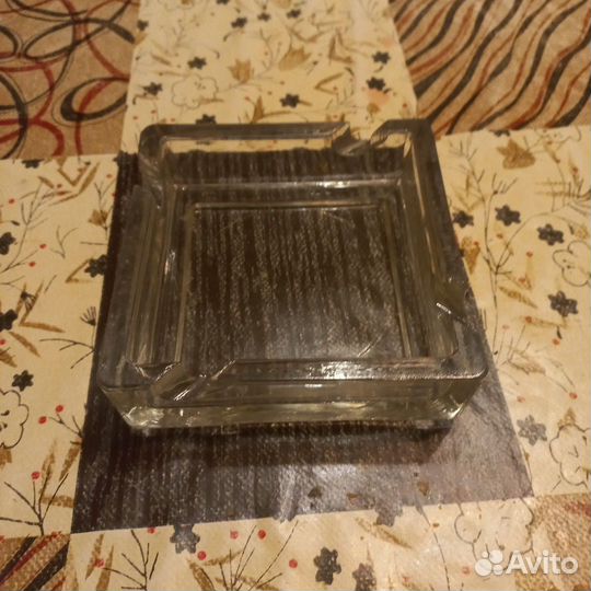 Пепельница стеклянная