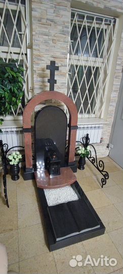 Эксклюзивный памятник Часовня