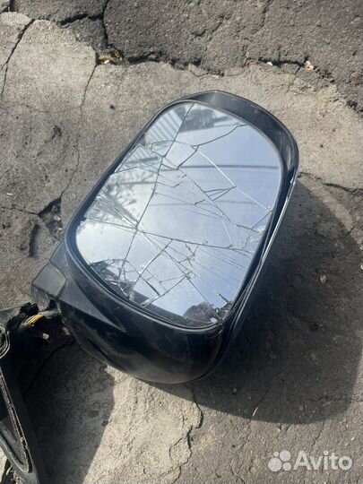 Зеркало заднего вида на Toyota Highlander