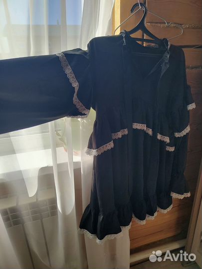 Платье чёрное 46 размер