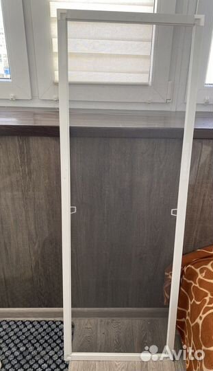 Сетка москитная на окно б/у