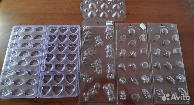 Формы силиконовые и пластиковые для шоколада
