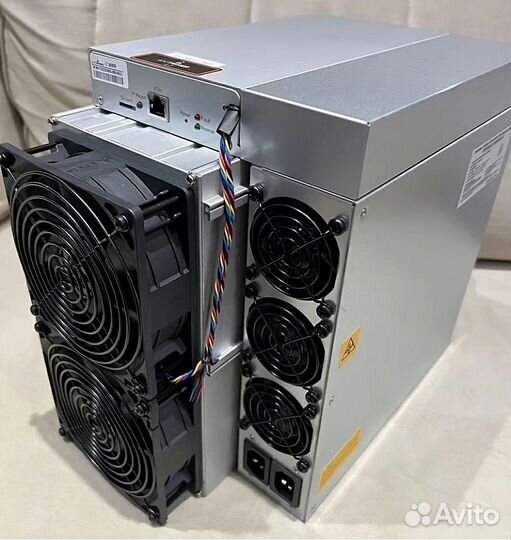 Antminer l7 9050mh