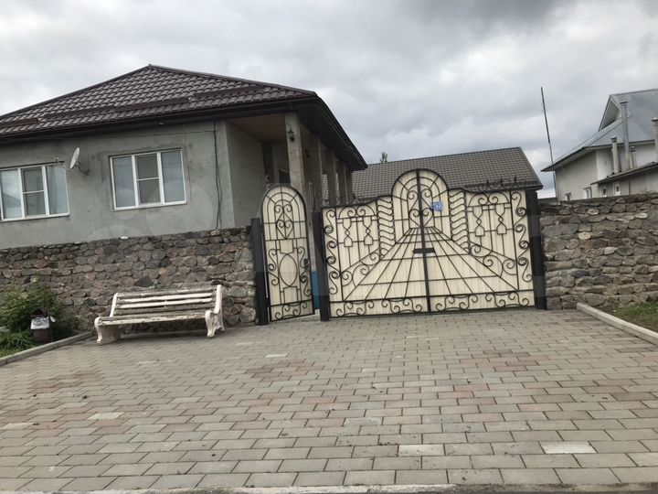 Дом 250 м² на участке 20 сот.