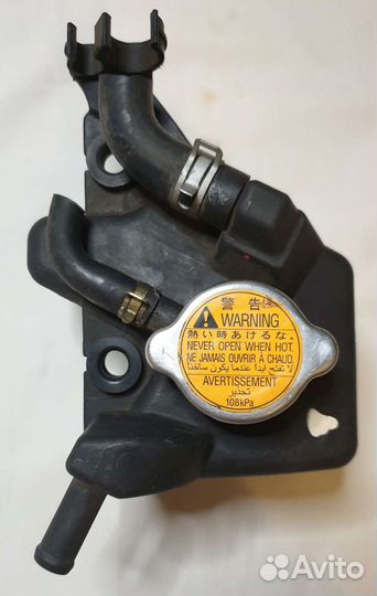 Расширительный бачок Subaru Forester, Legacy