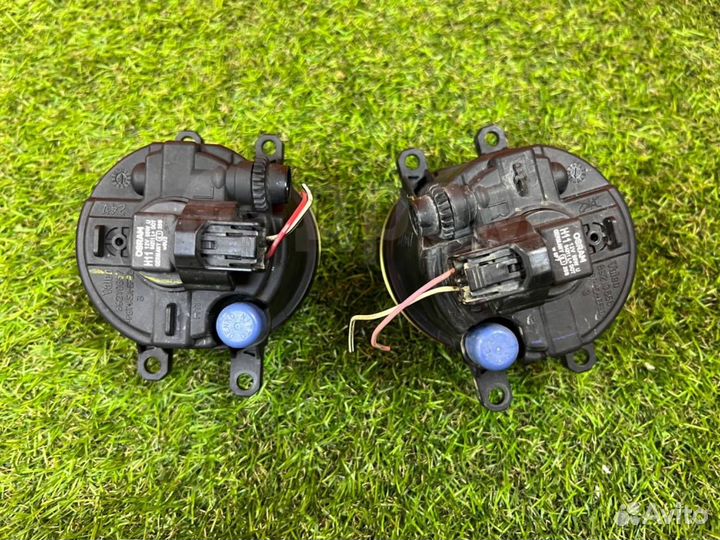 Противотуманные фары Toyota Camry ACV40/AVV50