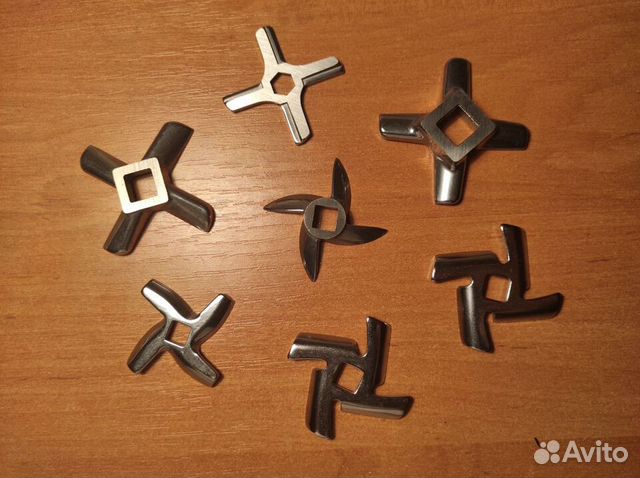 Ножи для мясорубок разные