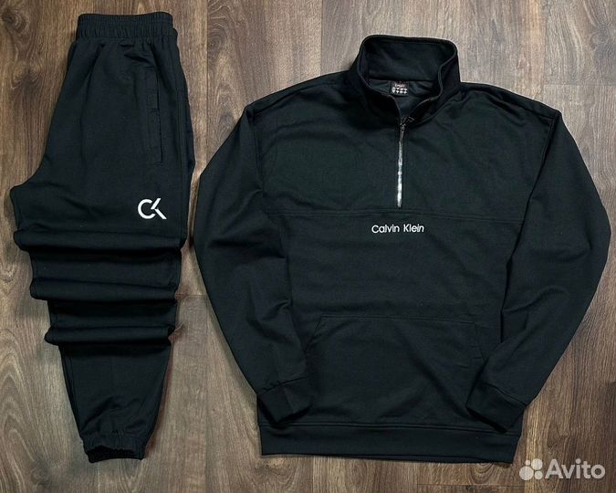 Спортивный костюм Calvin Klein