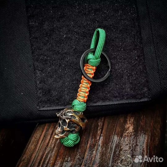 Темляк из паракорда 