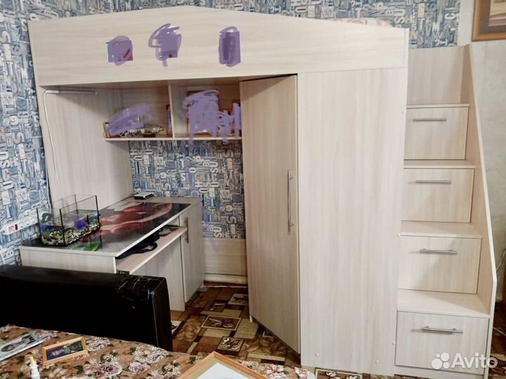 Школьный уголок