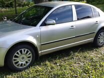 Skoda Superb 1.8 MT, 2005, 250 000 км, с пробегом, цена 560 000 руб.