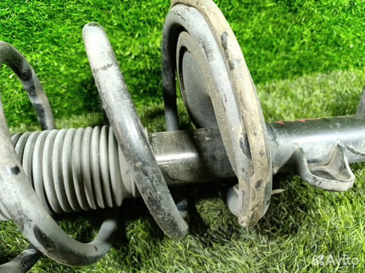 Стойка передняя правая Hyundai Santa Fe CM D4CB