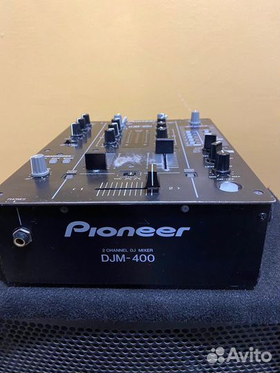 Pioneer DJM-400 DJ-микшерный пульт