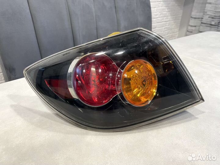 Фонарь задний левый в крыло mazda 3