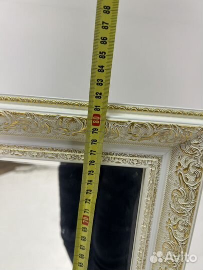 Зеркало в багетной раме