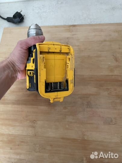 Шуруповерт dewalt 18v DCD 791