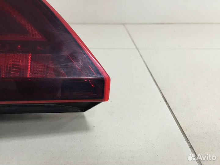 Фонарь задний внутренний левый Volkswagen Taos