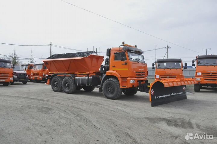 Дорожная машина Камаз-43118