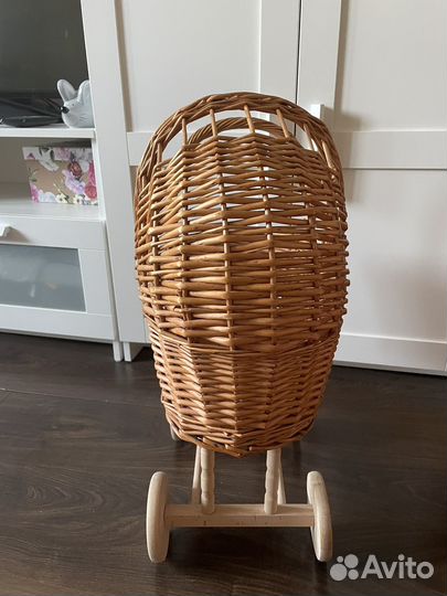 Люлька коляска плетенная