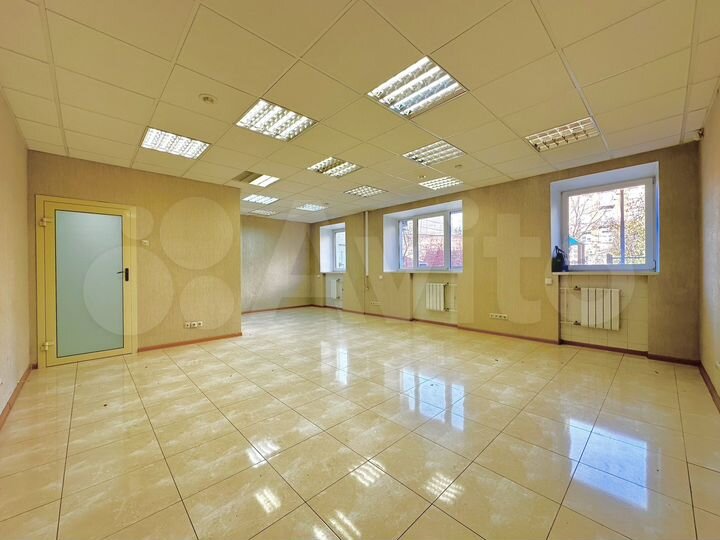 Первый этаж, отдельный вход, 52 м2