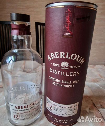 Бутылка с коробкой из под виски