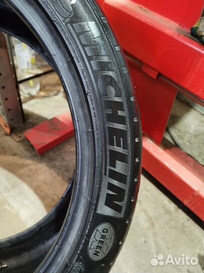 Michelin Latitude Sport 3 265/40 R21 Y