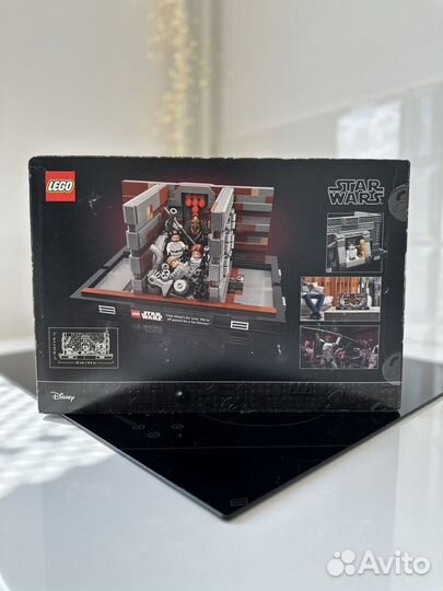 Lego Star Wars Уплотнитель мусора 75339