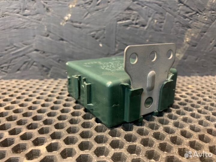 Блок управления центральным замком Lexus Rx 350