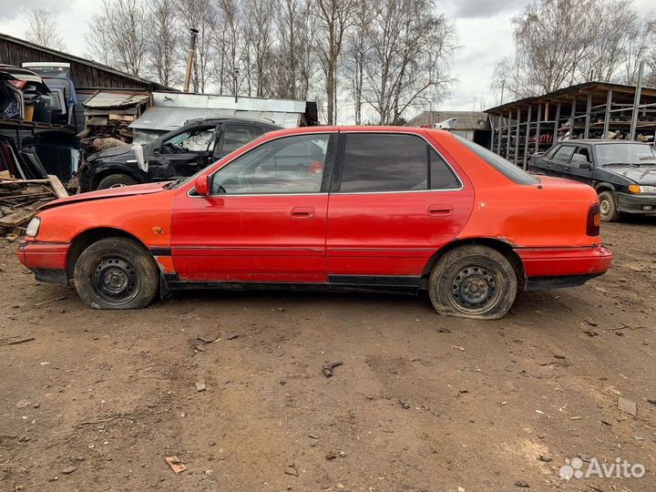 В разборе Hyundai lantra