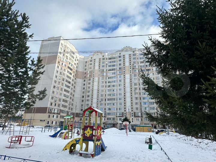 3-к. квартира, 97,6 м², 14/16 эт.