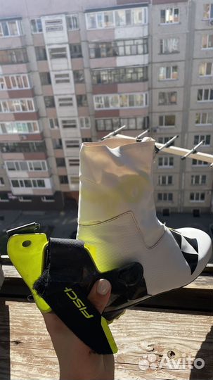 Лыжные ботинки fischer carbonlite skate