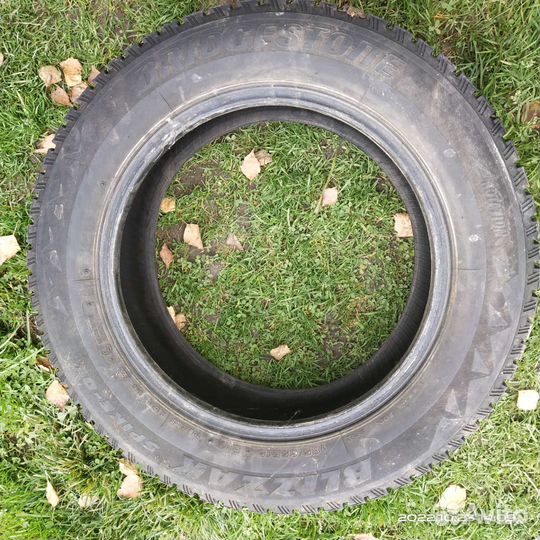 Bridgestone Blizzak Spike-01 185/65 R15