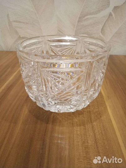 Ваза хрустальная