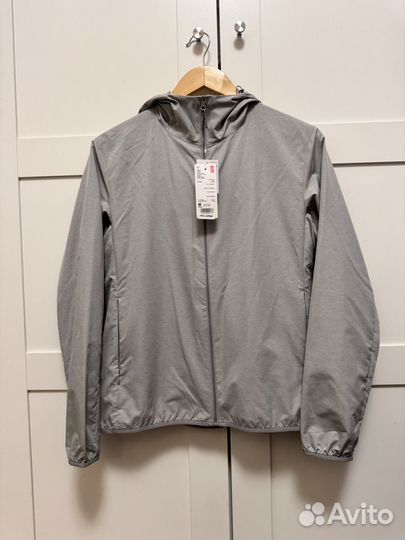 Ветровка женская Uniqlo M-L новая