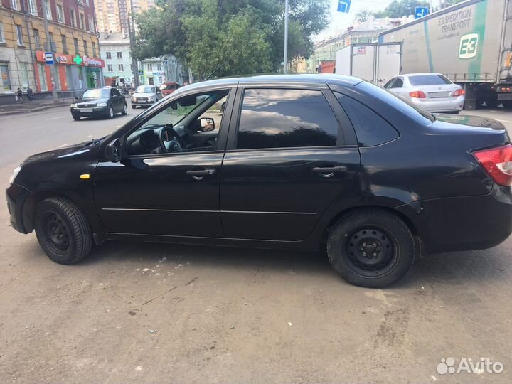 LADA Granta 1.6 МТ, 2017, 121 000 км