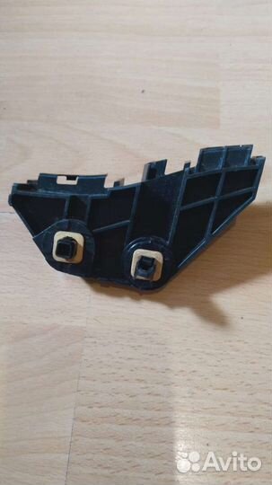 Крепления заднего бампера toyota corolla е150