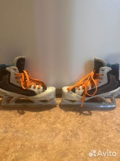 Коньки хоккейные вратарские