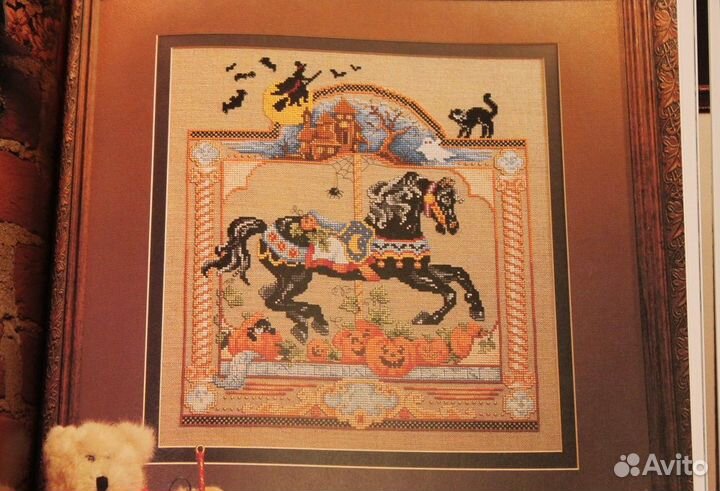 Книга по вышивке Carousel Horses in cross stitch
