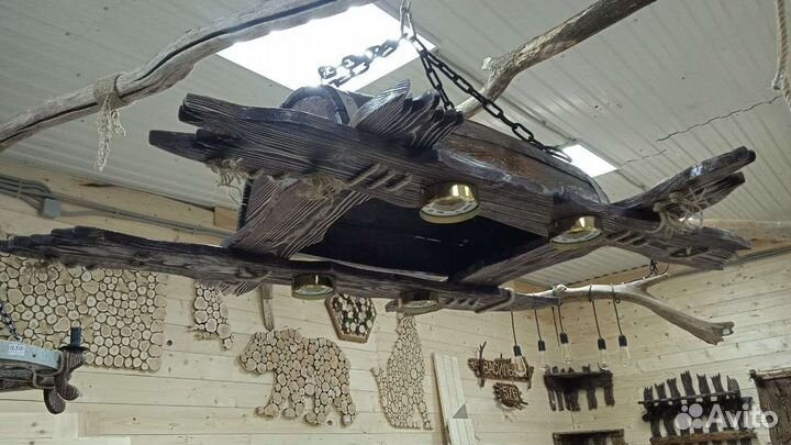 Люстра из дерева