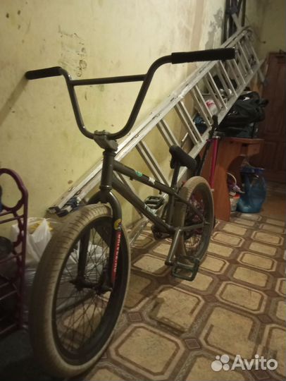 Трюковой велосипед bmx