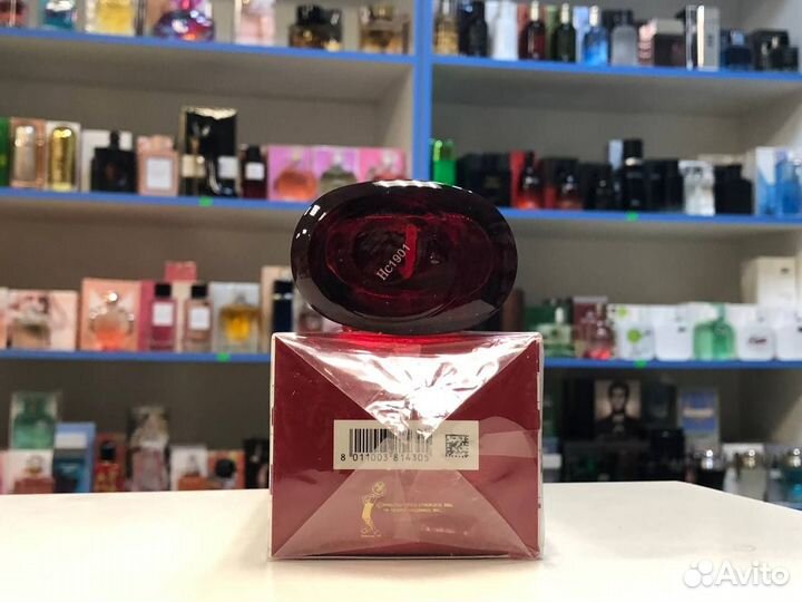 Женский Moschino Chic Petals EDT Москино