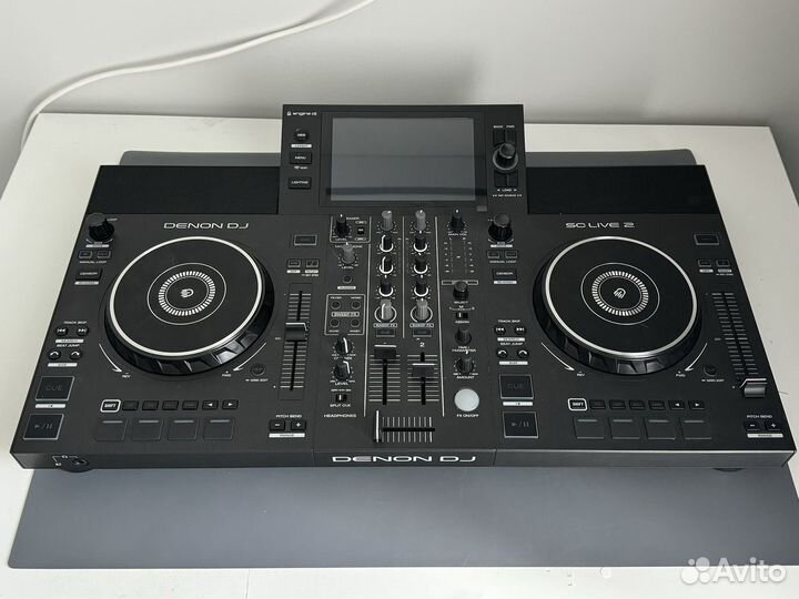 Пульт DJ-контроллер Denon SC live 2 EU