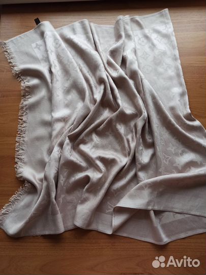 Палантин пашмина жемчужно-бежевый цвет