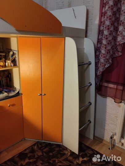 Многофункциональная детская стенка