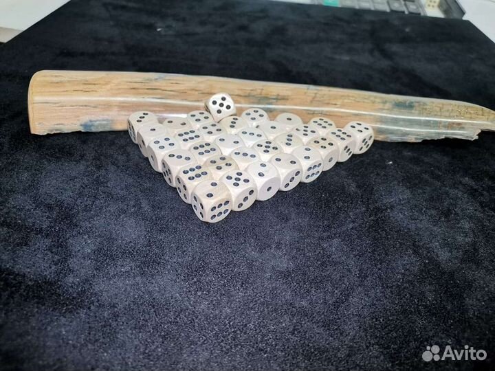 Игральные кости(зары)